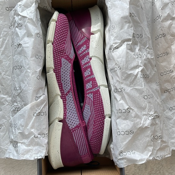 🎁 ECCO Women's Intrinsic Karma Flat - Picture 9 of 9